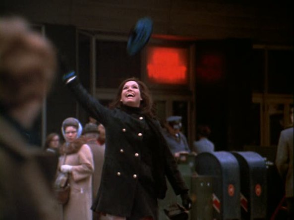 mary-tyler-moore-opening-credits
